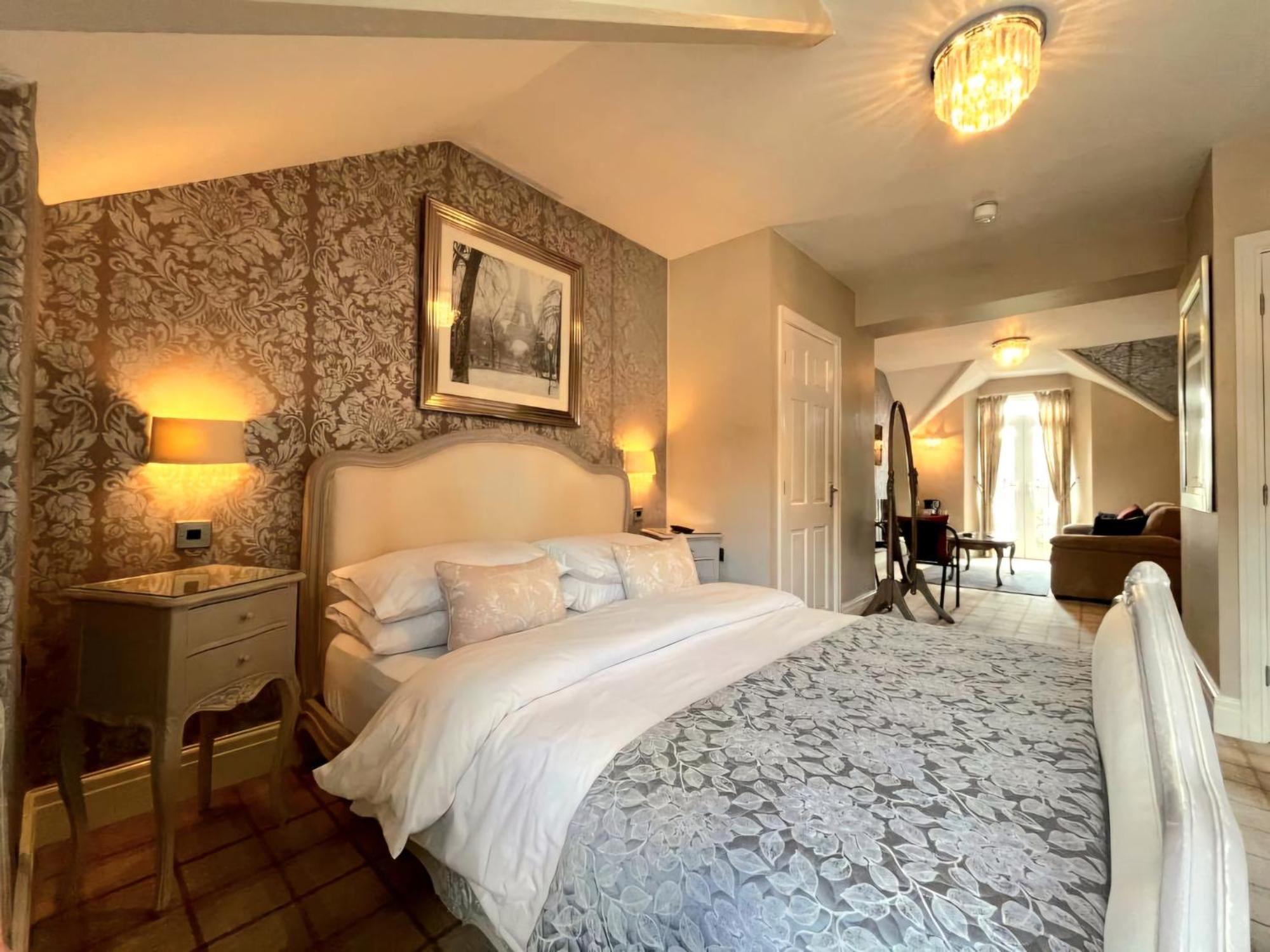 Bowness Bay Suites (Adults Only) Dış mekan fotoğraf